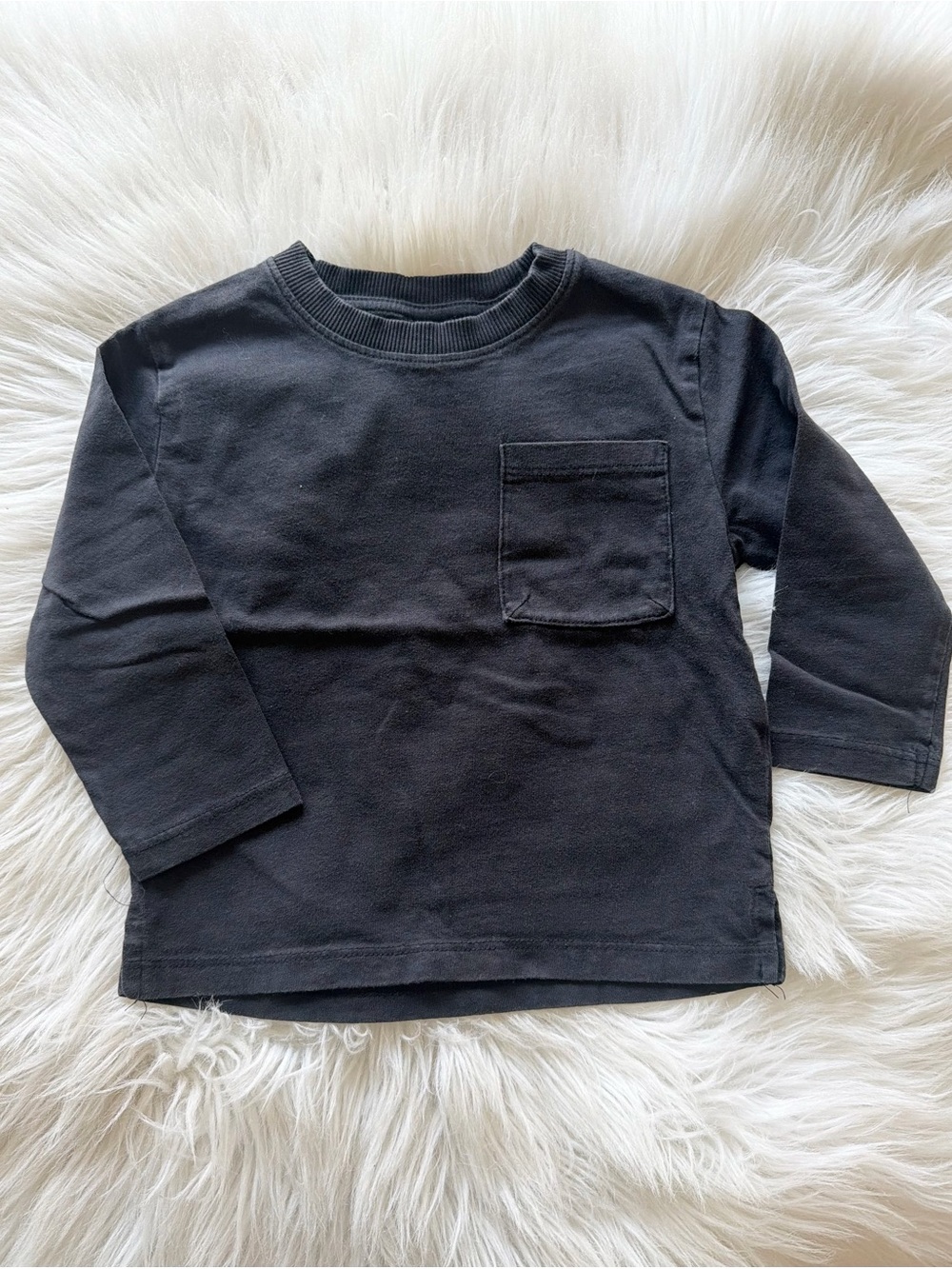 Zara Black Long-Sleeve Tee with Chest Pocket